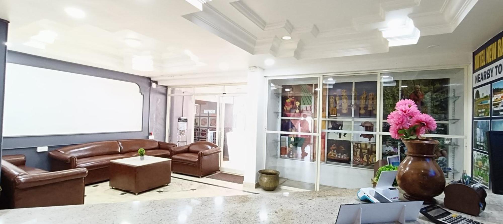 Hotel New Rajdarshan Madikeri Ngoại thất bức ảnh
