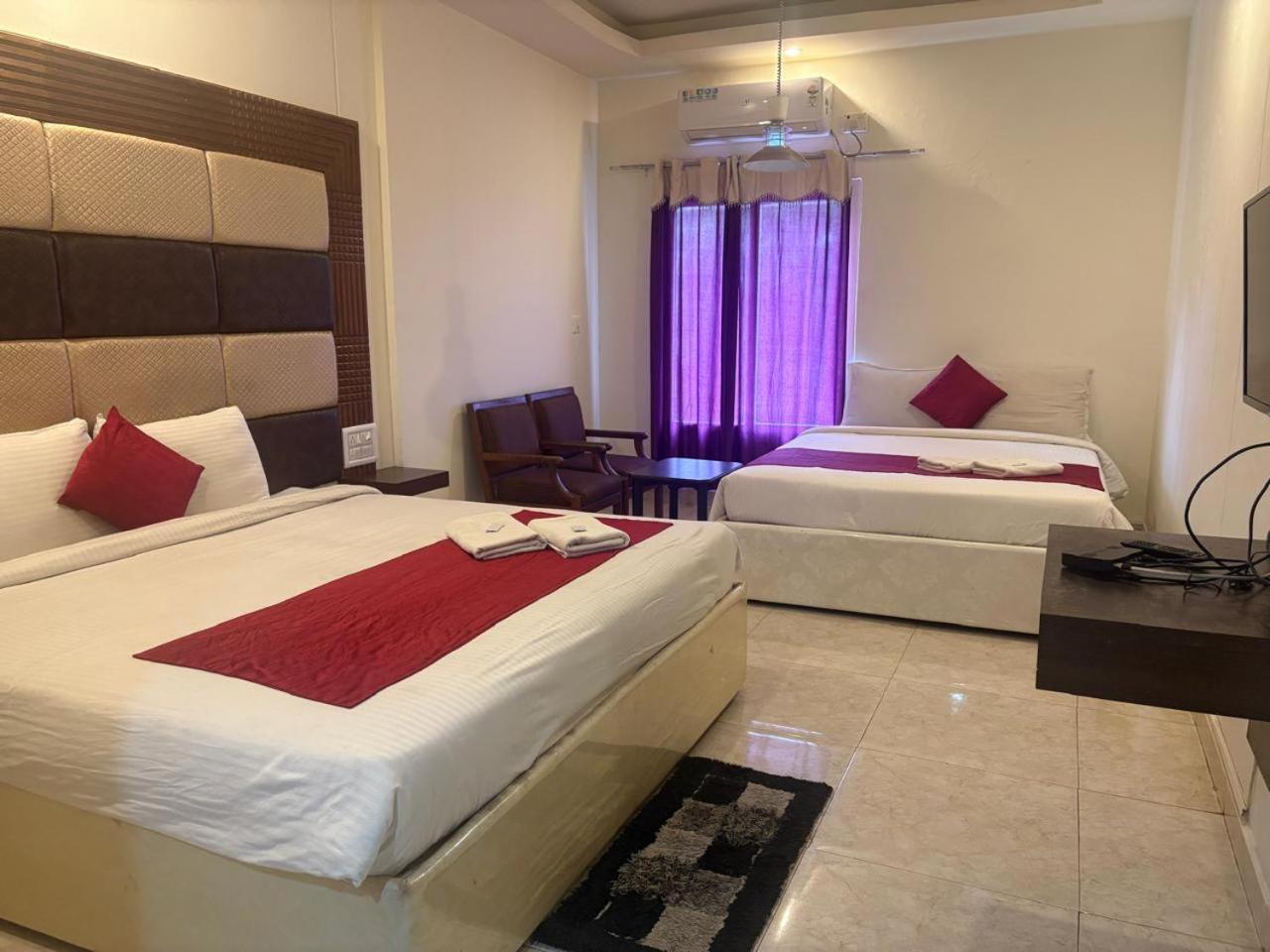 Hotel New Rajdarshan Madikeri Ngoại thất bức ảnh