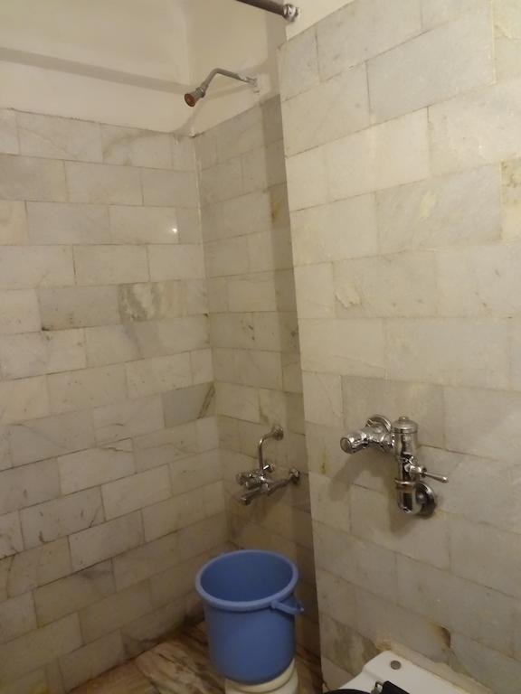 Hotel New Rajdarshan Madikeri Ngoại thất bức ảnh