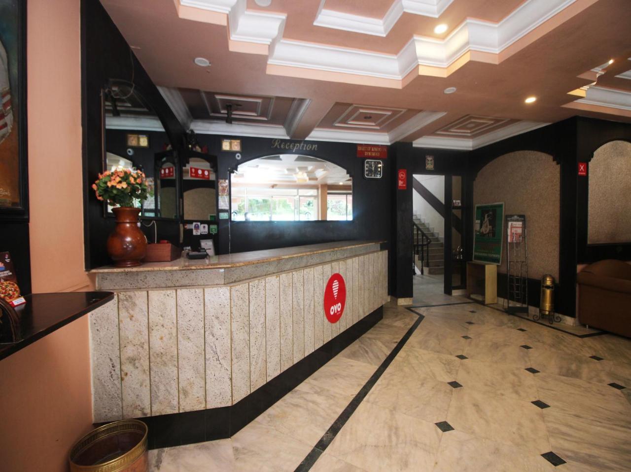Hotel New Rajdarshan Madikeri Ngoại thất bức ảnh