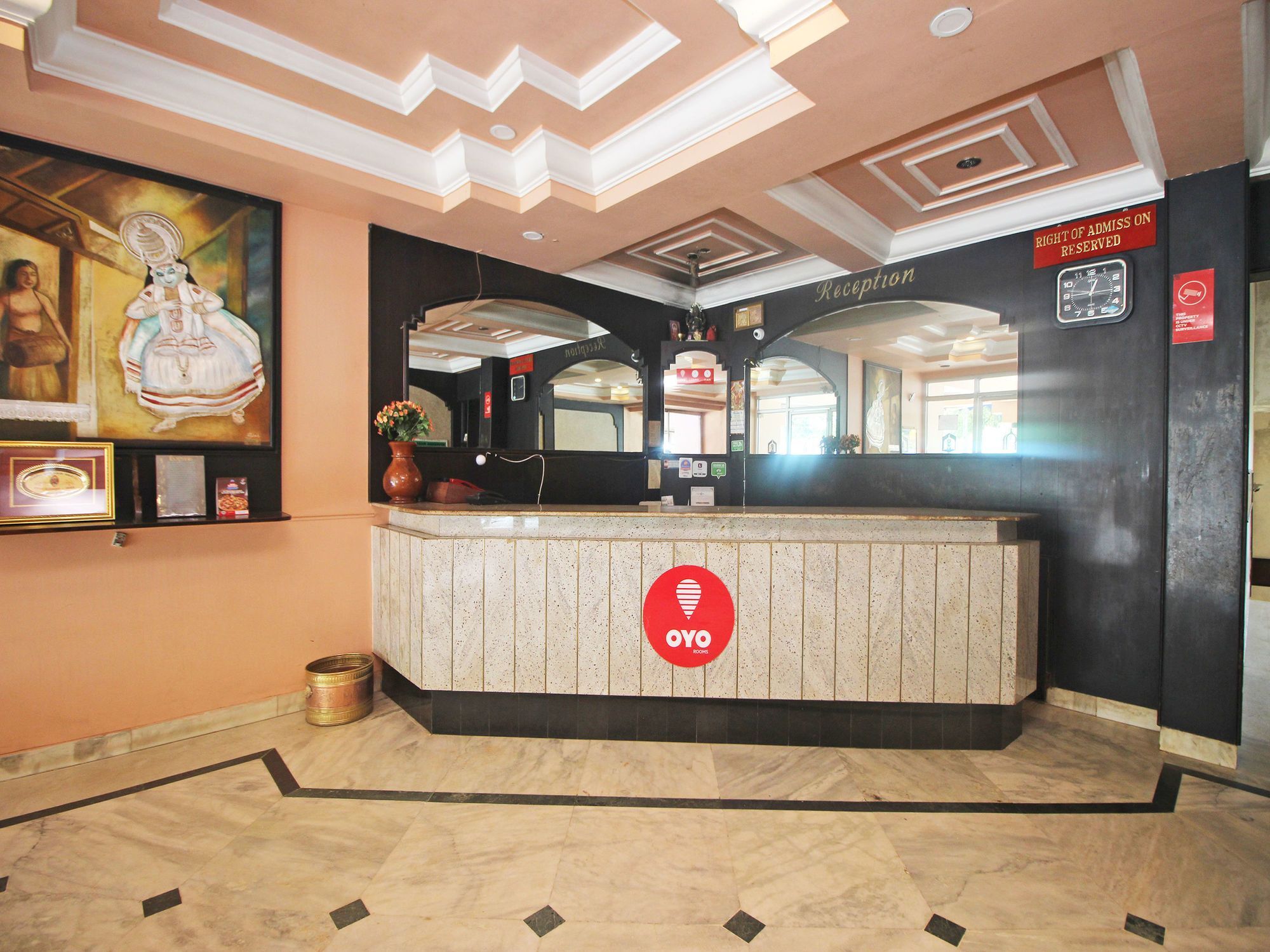 Hotel New Rajdarshan Madikeri Ngoại thất bức ảnh