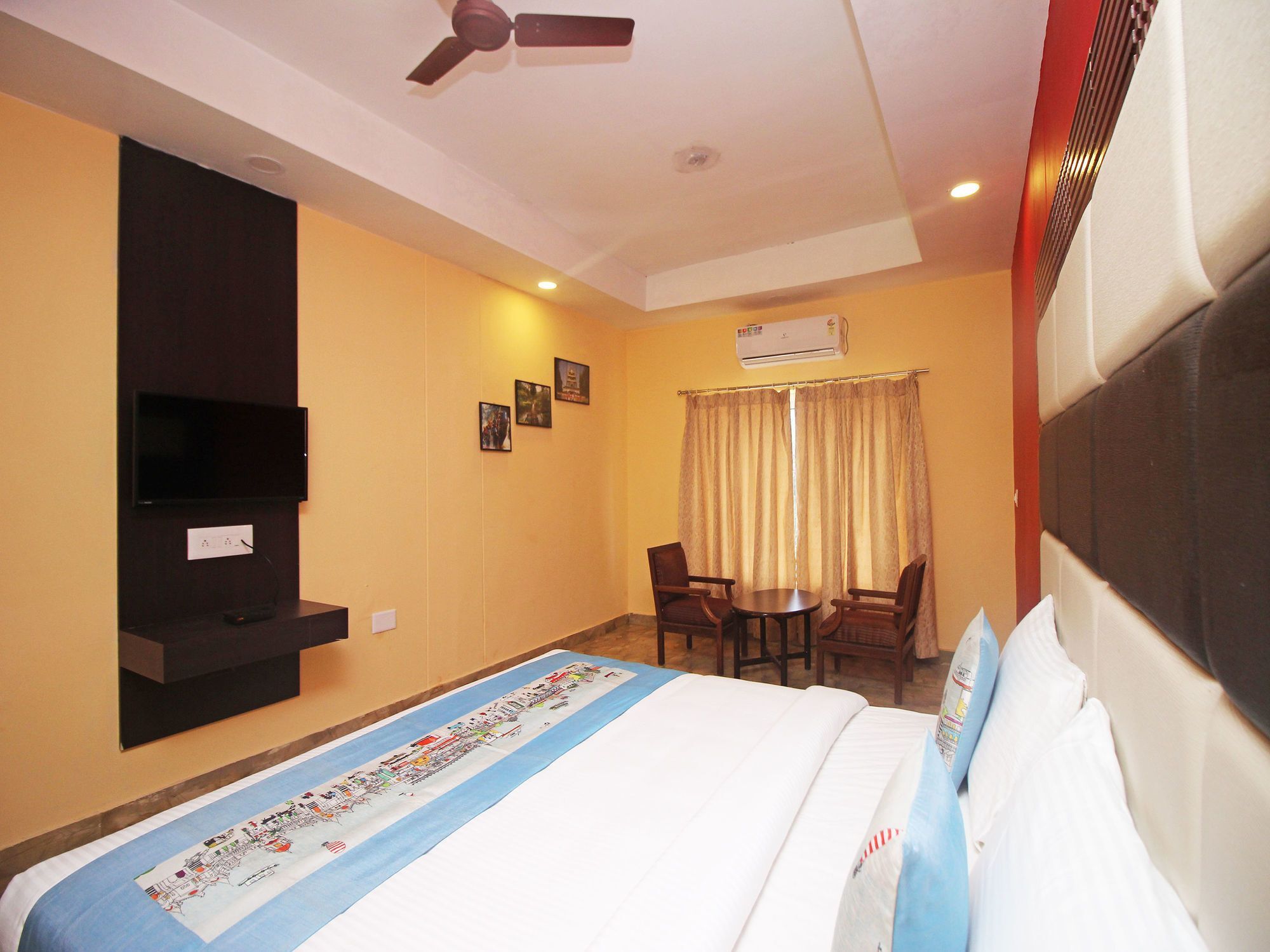 Hotel New Rajdarshan Madikeri Ngoại thất bức ảnh